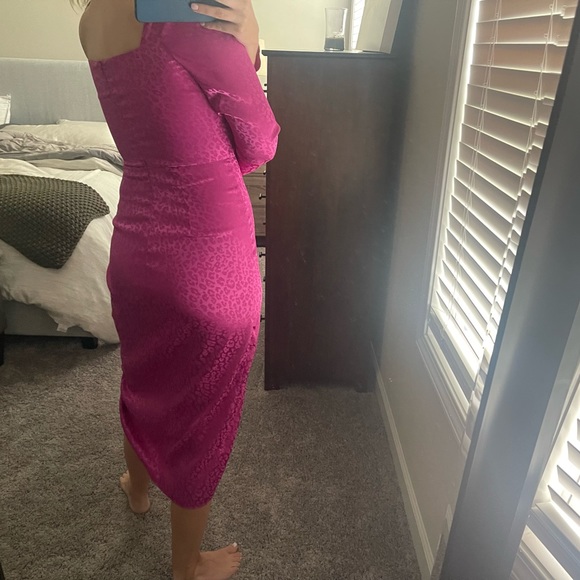 Saylor pink leopard print dress! - Picture 4 of 5